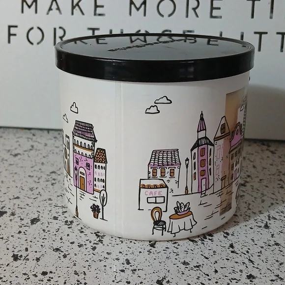 Paris Rose Water & Ivy Candle | Bath & Body Works - Picture 5 of 8